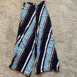 ZARA WOMAN STRIPED FLOWY PANTS SIZE SMALL
